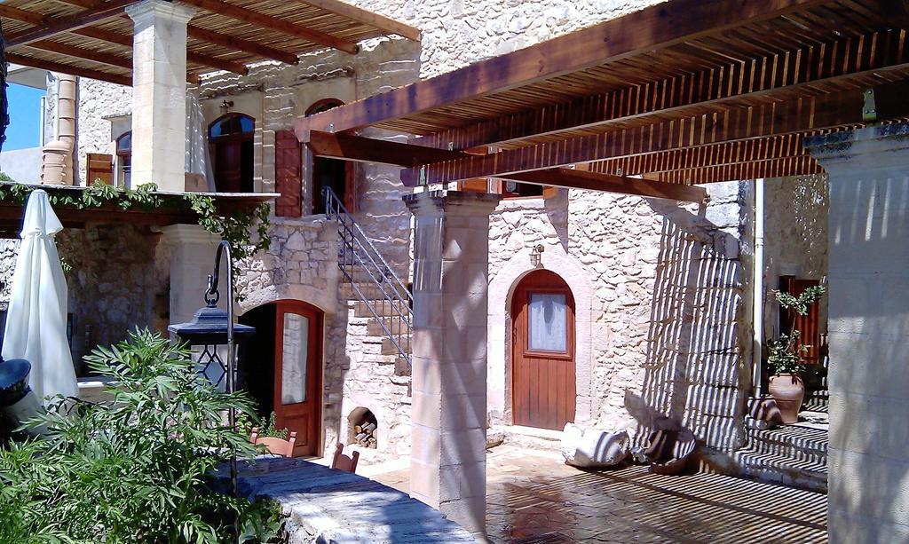 Gasthaus Kouriton House Margarítai Exterior foto